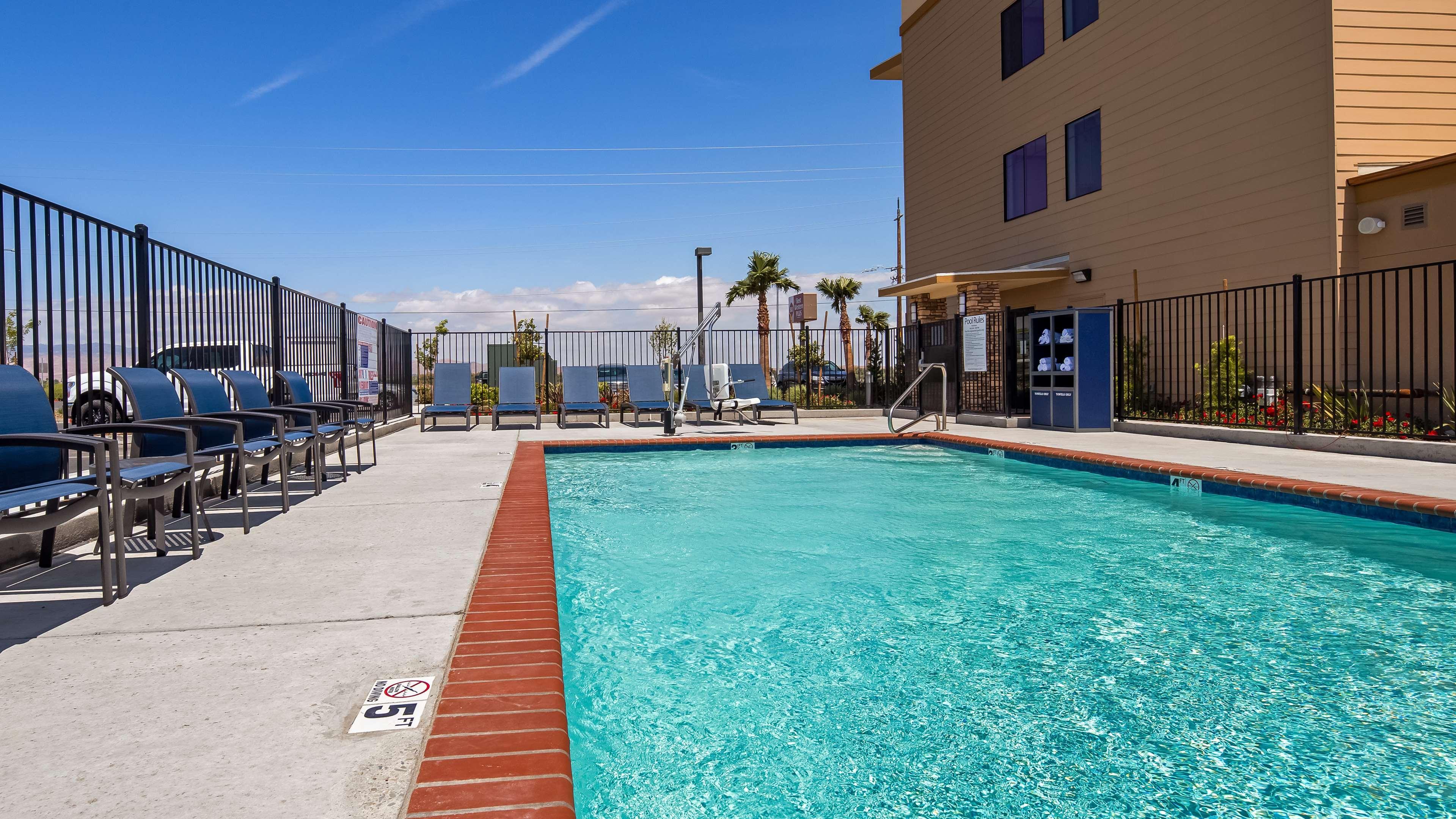 Best Western Plus Coalinga Inn Exteriér fotografie